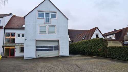 Foto - Haus zum Kaufen in Nürnberg 1.200.000,00 € 515 m²