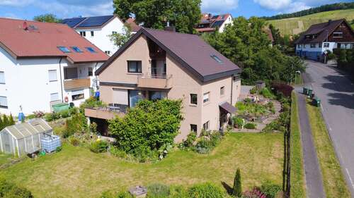 Foto - Haus zum Kaufen in Sachsenheim 639.000,00 € 255.3 m²