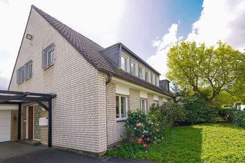 Foto - Haus zum Kaufen in Düsseldorf Wittlaer 1.550.000,00 € 152 m²