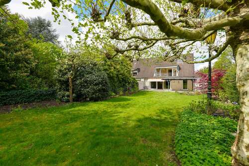 Foto - Haus zum Kaufen in Düsseldorf Wittlaer 1.450.000,00 € 152 m²