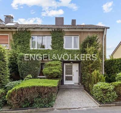 Foto - Haus zum Kaufen in Köln- Rodenkirchen 720.000,00 € 124 m²