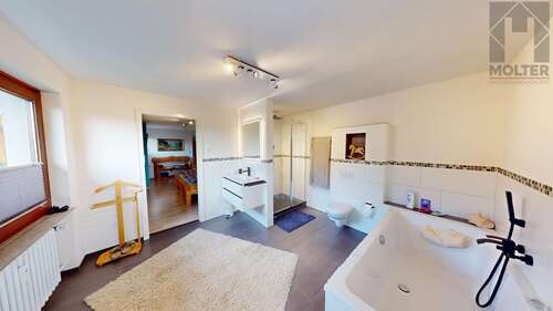 Foto - Haus zum Kaufen in Bad Salzdetfurth 199.000,00 € 258.8 m²