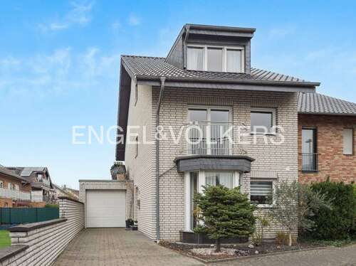 Foto - Haus zum Kaufen in Pulheim 675.000,00 € 159 m²