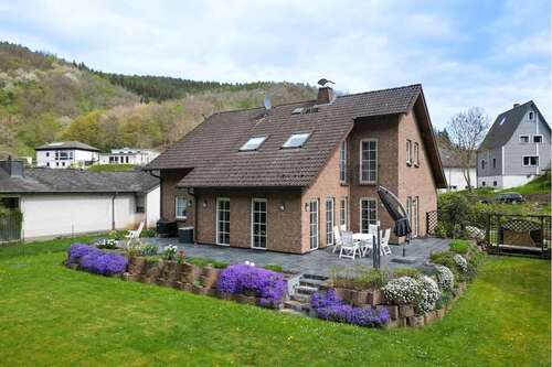 Foto - Haus zum Kaufen in Heimbach 499.850,00 € 217 m²