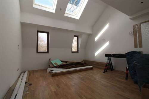Foto - Wohnung zum Mieten in Plauen 925,00 € 154 m²