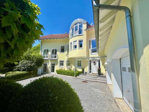 Foto - Haus zum Kaufen in Marktl 1.350.000,00 € 330 m²