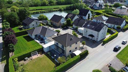 Foto - Haus zum Kaufen in Biebesheim am Rhein 695.000,00 € 123.5 m²