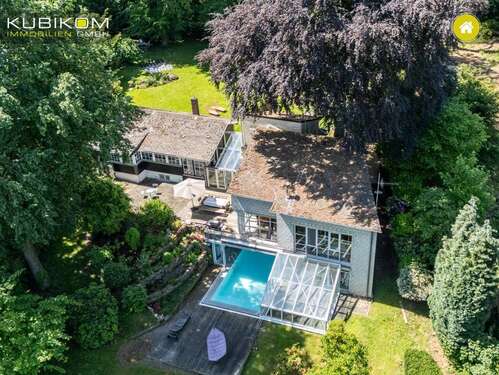 Foto - Haus zum Kaufen in Krefeld 1.490.000,00 € 323.5 m²