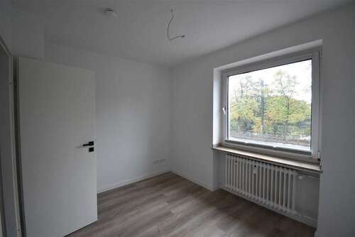 Foto - Wohnung zum Mieten in Düsseldorf 650,00 € 13.13 m²