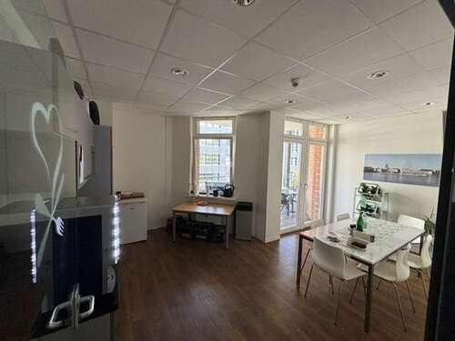Foto - Büro in Hamburg 893,00 € 42 m² - 893,00&nbsp;EUR Kaltmiete, ca.&nbsp; 42,00&nbsp;m&sup2;
