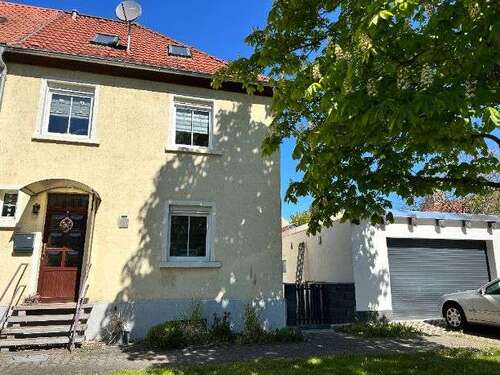 Foto - Haus zum Kaufen in Leuna 249.000,00 € 100 m²