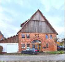 Haus zum Kaufen in Nieheim Oeynhausen 325.000,00 € 273 m²