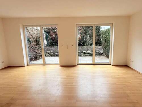 Foto - Haus zum Mieten in Kelkheim (Taunus) 1.800,00 € 160 m²