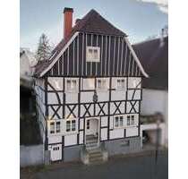 Haus zum Kaufen in Arnsberg 200.000,00 € 197 m²