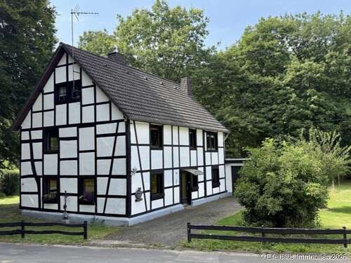 Foto - Haus zum Kaufen in Hellenthal Wiesen 215.000,00 € 182 m²