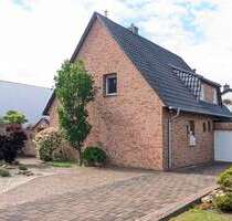 Haus zum Kaufen in Langenfeld 550.000,00 € 189 m²