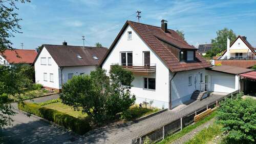Foto - Haus zum Kaufen in Metzingen 638.000,00 € 148 m²
