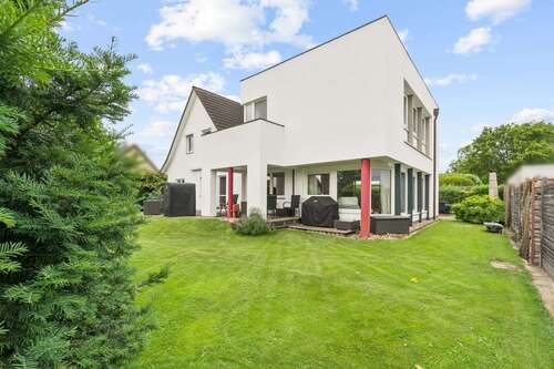 Foto - Haus zum Kaufen in Burgdorf 599.000,00 € 220 m²