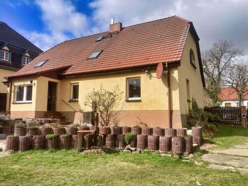Foto - Haus zum Kaufen in Uckerfelde 230.000,00 € 138 m²