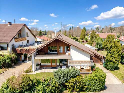 Foto - Haus zum Kaufen in Dobel 569.000,00 € 290 m²