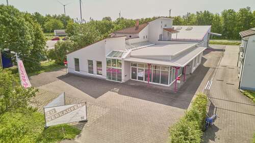 Foto - Büro in Schwegenheim 1.950.000,00 € 1191 m²