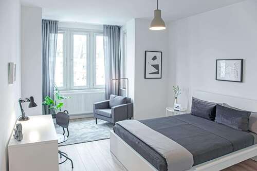 Foto - WG-Zimmer in Düsseldorf 700,00 € 25 m²