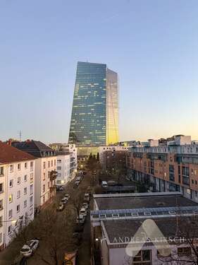 Foto - Haus zum Kaufen in Frankfurt a. M. 2.790.000,00 € 662 m²