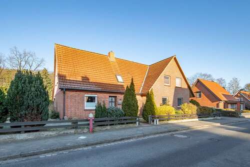 Foto - Haus zum Kaufen in Salzhausen 289.000,00 € 95 m²