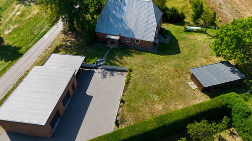 Foto - Haus zum Kaufen in Besitz 449.000,00 € 140.08 m²