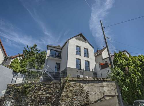 Foto - Haus zum Mieten in Wiesbaden 2.450,00 € 164.22 m²