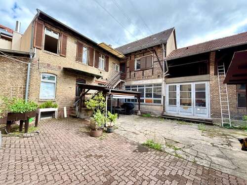 Foto - Haus zum Kaufen in Karlsruhe 1.800.000,00 € 471 m²