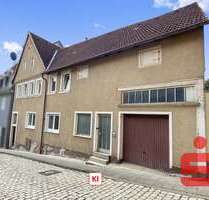 Haus zum Kaufen in Kitzingen 220.000,00 € 245 m²