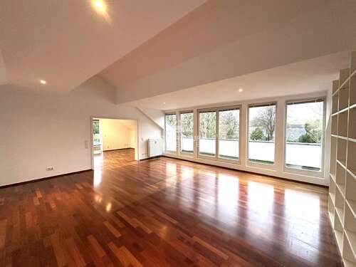 Foto - Wohnung zum Mieten in Düsseldorf 1.690,00 € 130 m²