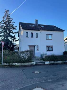 Foto - Haus zum Kaufen in Leonberg 590.000,00 € 160 m²