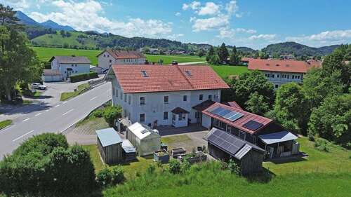 Foto - Haus zum Kaufen in Siegsdorf 819.999,00 € 225 m²