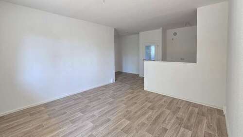 Foto - Wohnung zum Mieten in Zwickau 359,10 € 57 m²