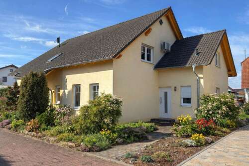 Foto - Haus zum Kaufen in Amt Wachsenburg 430.000,00 € 214 m²