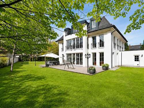 Foto - Haus zum Kaufen in München Solln 5.800.000,00 € 440 m²