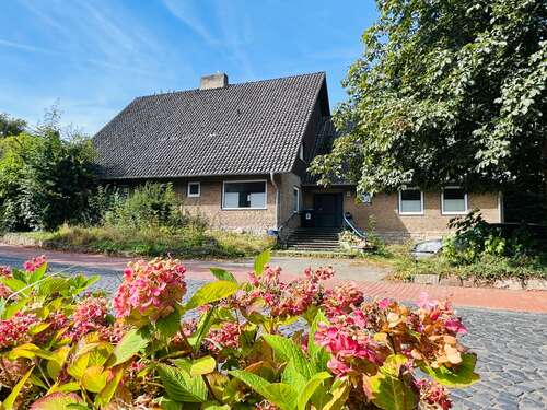 Foto - Haus zum Kaufen in Wennigsen (Deister) 330.000,00 € 336 m²