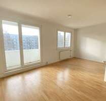 Wohnung zum Mieten in Halle 339,00 € 57.31 m²