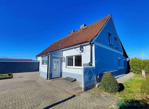 Foto - Haus zum Kaufen in Altentreptow 169.000,00 € 130 m²