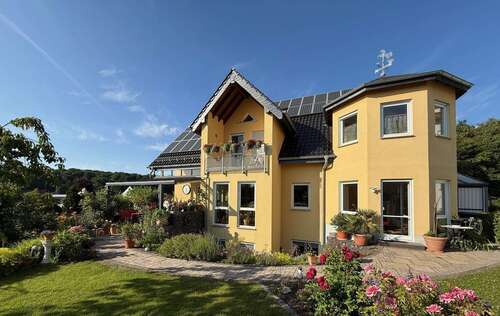 Foto - Haus zum Kaufen in Künzell-Engelhelms 995.000,00 € 322 m²