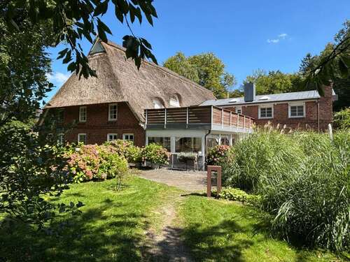 Foto - Haus zum Kaufen in Witzhave 1.485.000,00 € 680.44 m²