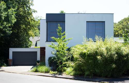 Foto - Haus zum Kaufen in Neuss - Holzheim 945.000,00 € 170 m²