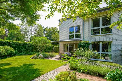 Foto - Haus zum Kaufen in Düsseldorf 1.690.000,00 € 247 m²