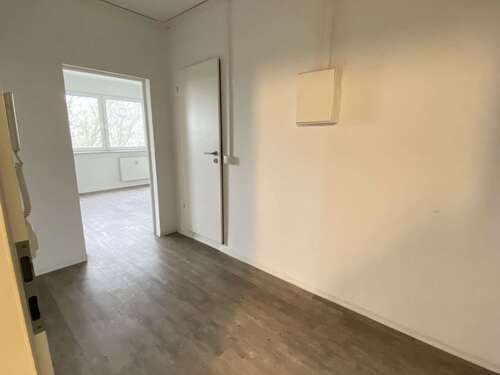 Foto - Wohnung zum Mieten in Halle 299,00 € 50.6 m²
