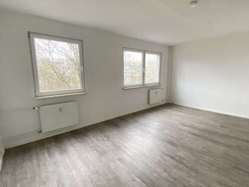 Foto - Wohnung zum Mieten in Halle 299,00 € 50.6 m²