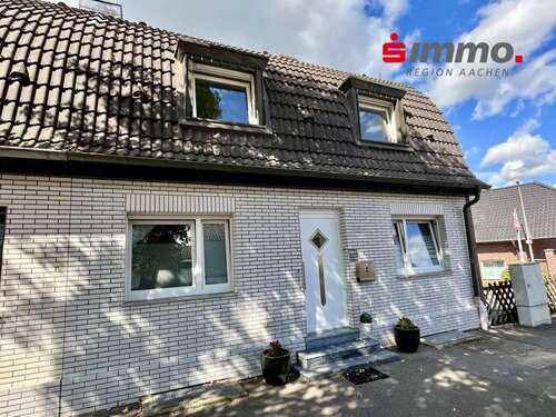 Foto - Haus zum Kaufen in Stolberg (Rhld.) 298.000,00 € 136 m²