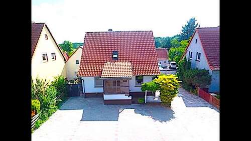 Foto - Haus zum Mieten in Osloß 1.200,00 € 135 m²