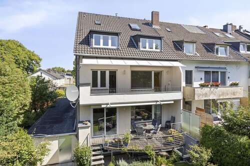 Foto - Haus zum Kaufen in Düsseldorf 895.000,00 € 241.55 m²